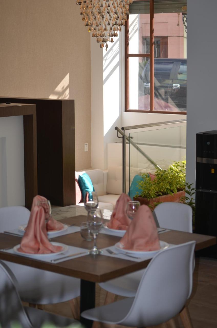 Hotel Gran Mariscal Quito Exterior photo