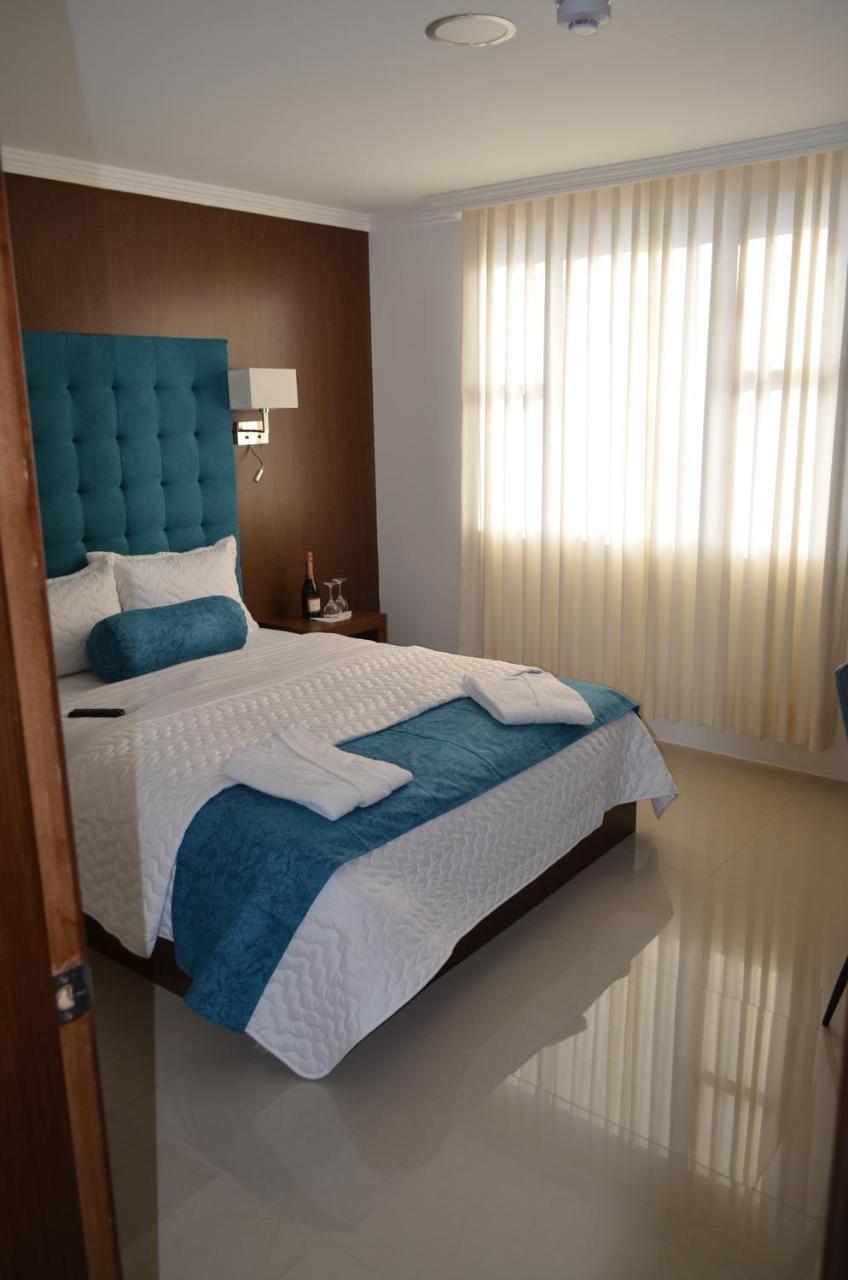 Hotel Gran Mariscal Quito Exterior photo