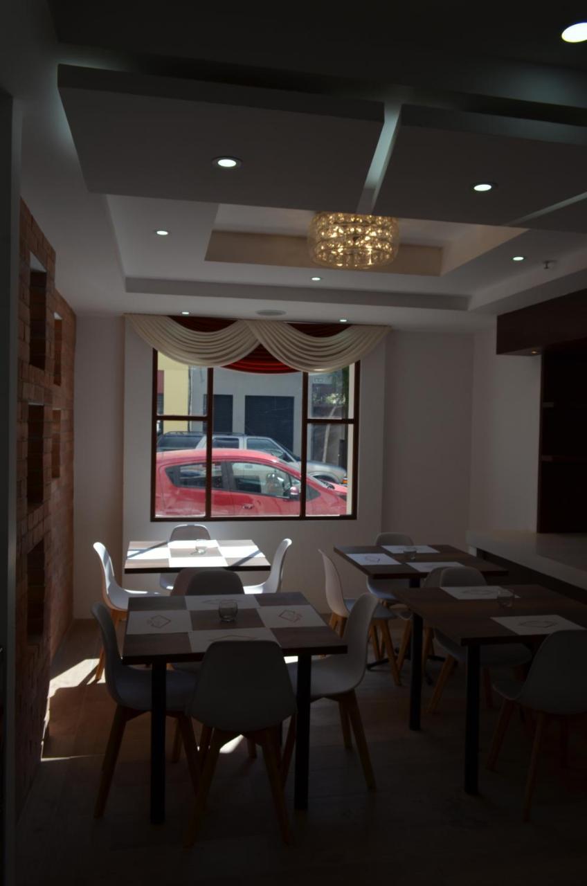 Hotel Gran Mariscal Quito Exterior photo