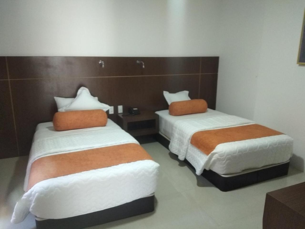 Hotel Gran Mariscal Quito Exterior photo
