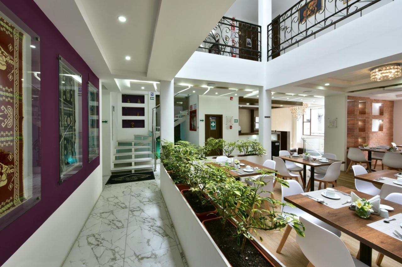 Hotel Gran Mariscal Quito Exterior photo