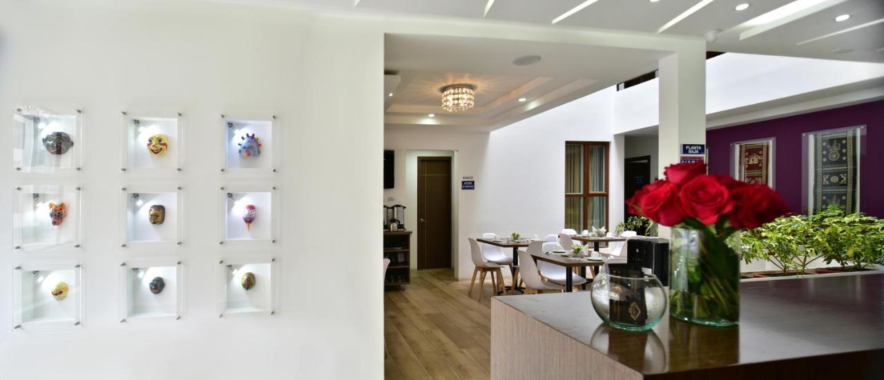 Hotel Gran Mariscal Quito Exterior photo